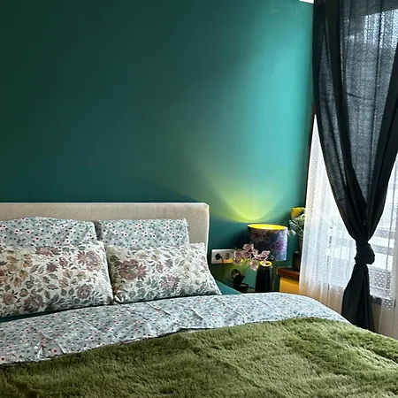 شقة Point O12 *